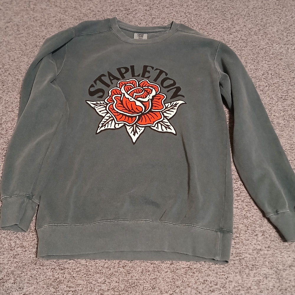 Stapleton Green Crewneck with Red Rose Design